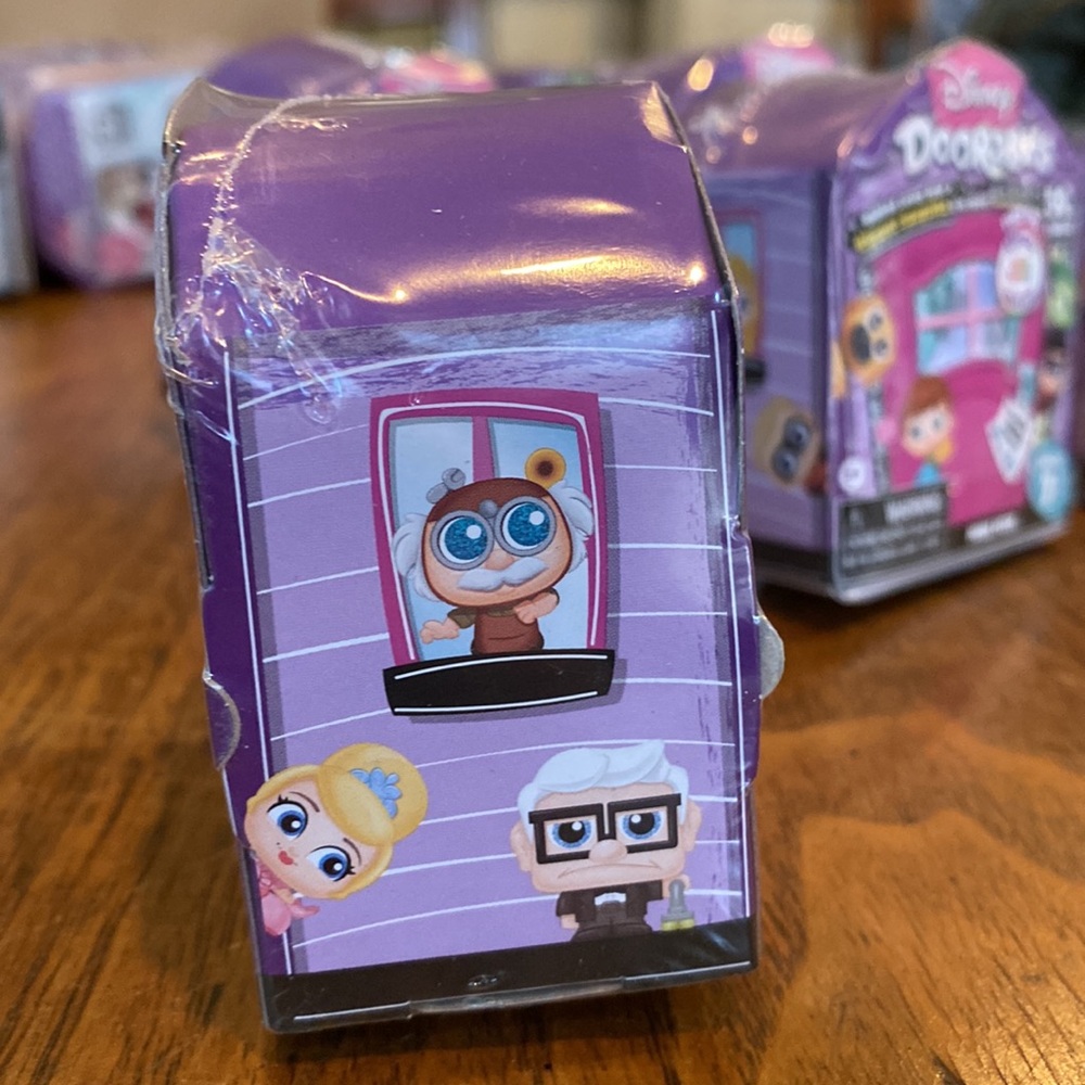 NEW 5 Disney Doorables Series 7 Mini Peeks - Picture 3 of 6